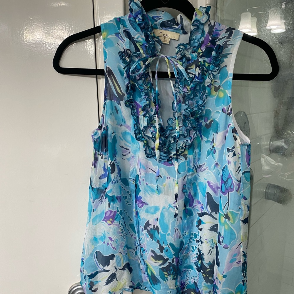 Floral Ruffle Neck Blouse